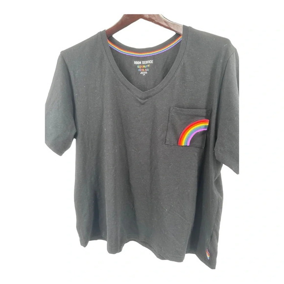 Room Service DYLAN UNISEX TSHIRT IN BLACK - Picture 4 of 9